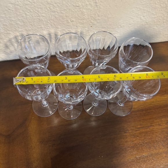 Vintage 5 inch mini clear ribbed glass wine glass set of 8 - Picture 2 of 3